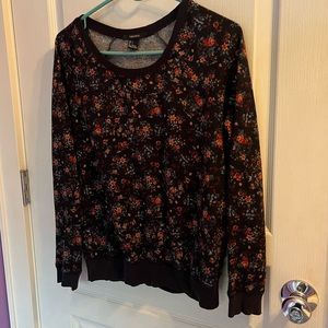 Floral crew neck